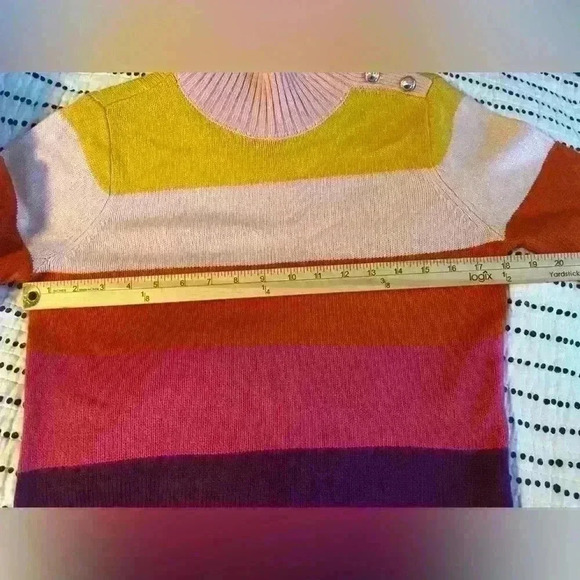 NY & CO rhinestone shoulder colorblock turtleneck sweater size XS - Picture 10 of 12